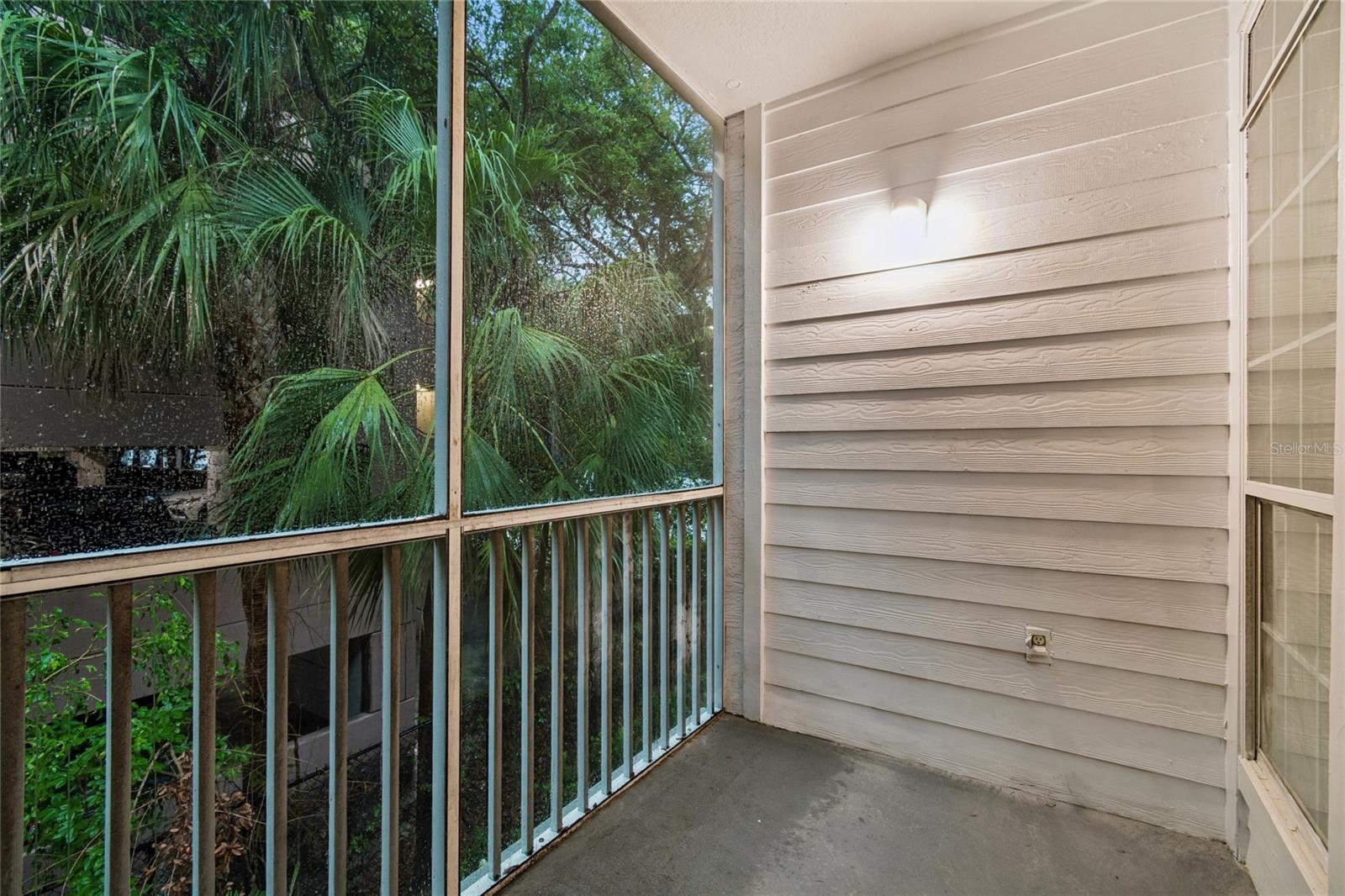 5211 BAY CLUB CIR — photo 15