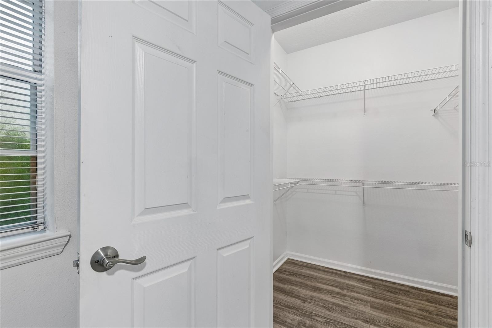 5211 BAY CLUB CIR — photo 7