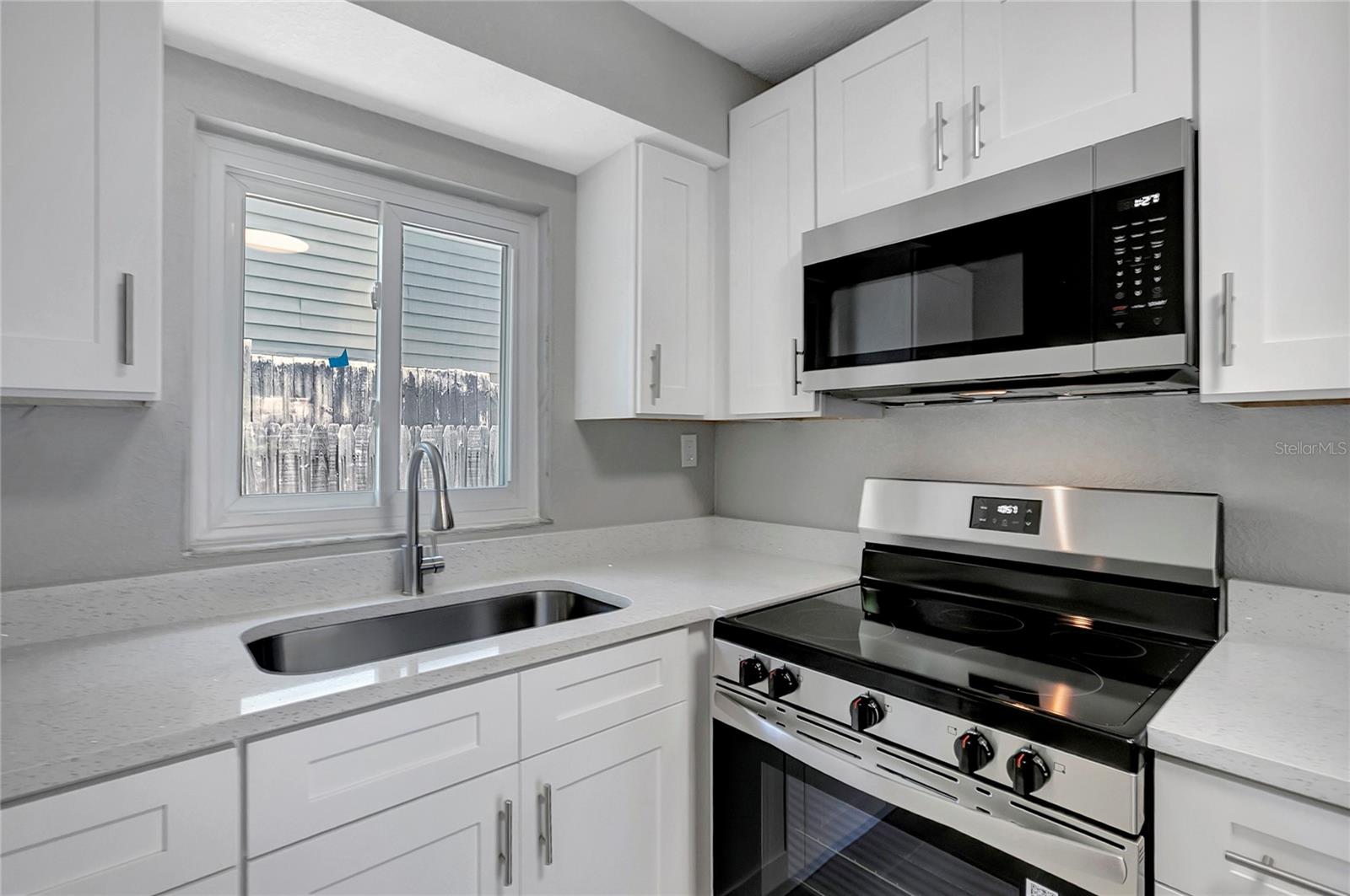 7541 PIER RD — photo 32
