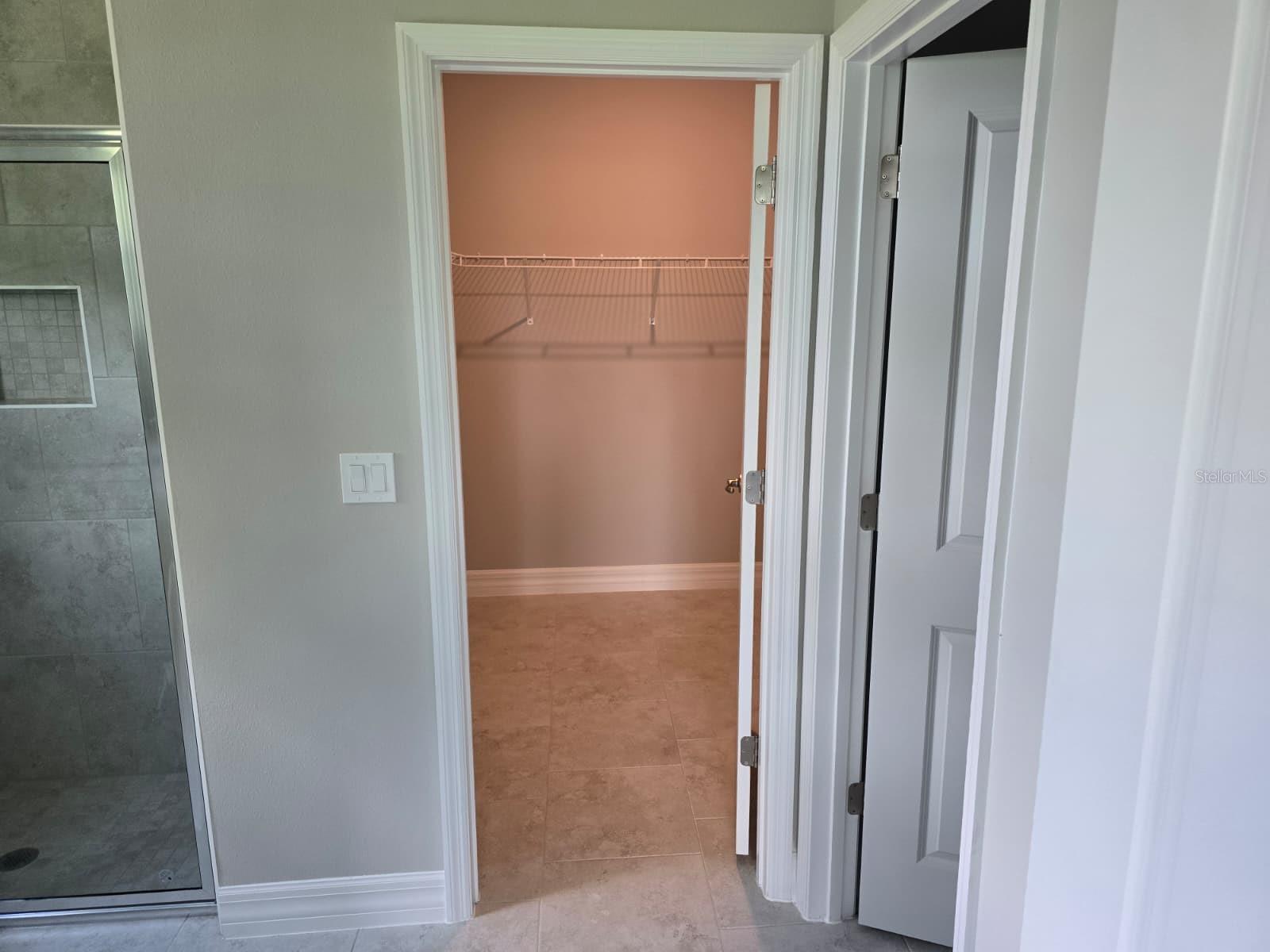 2857 SHADY AVE — photo 4