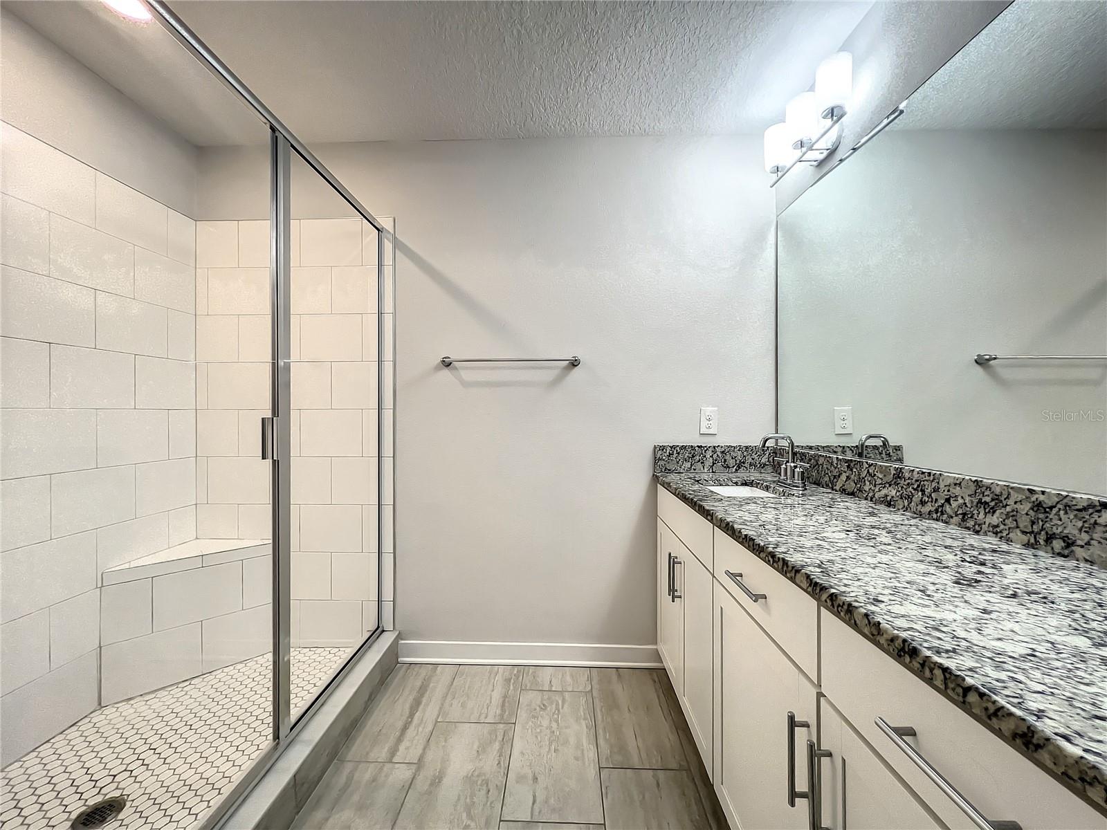 3715 W WISCONSIN AVE #6 — photo 51