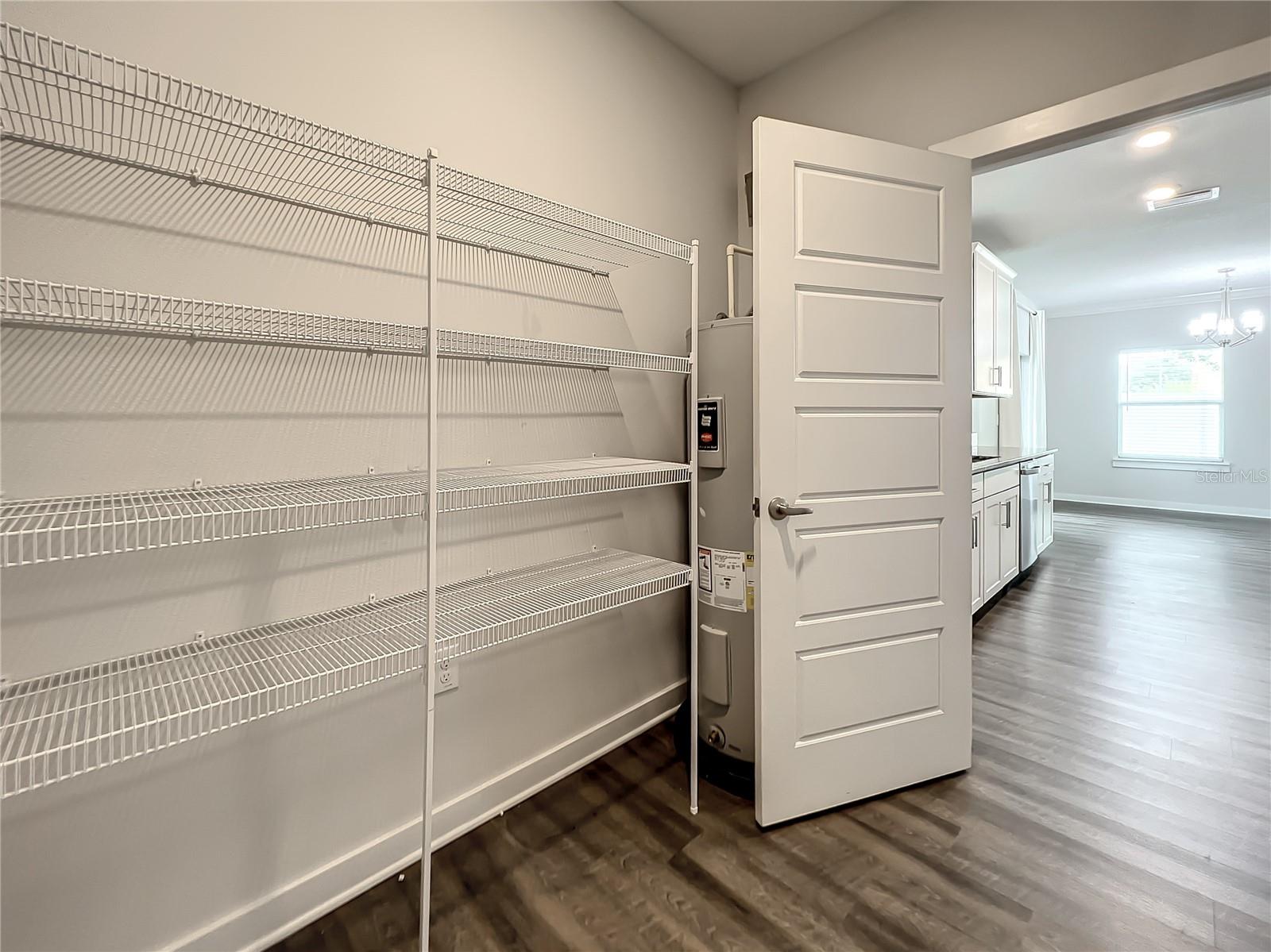 3715 W WISCONSIN AVE #6 — photo 27