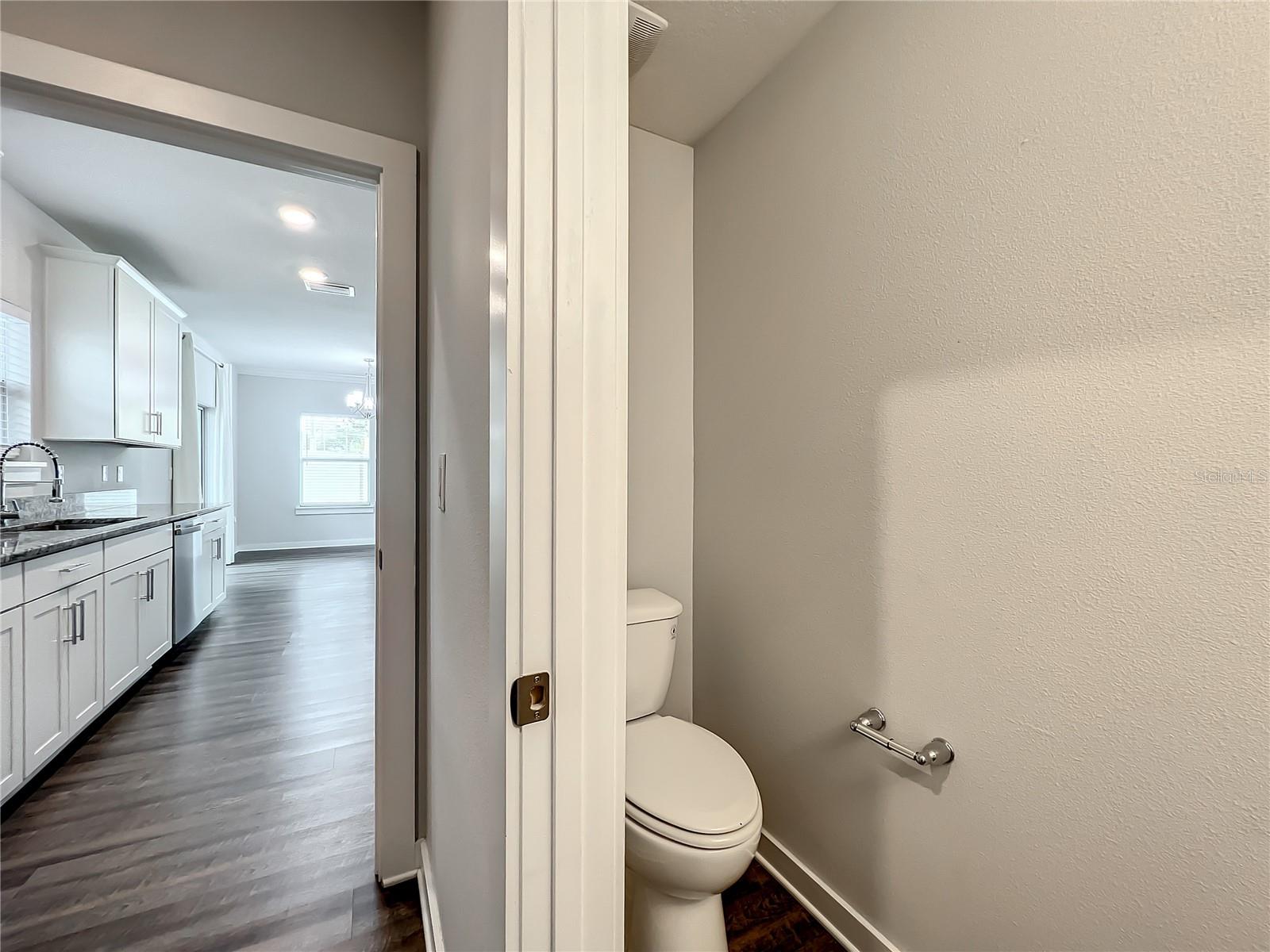 3715 W WISCONSIN AVE #6 — photo 29