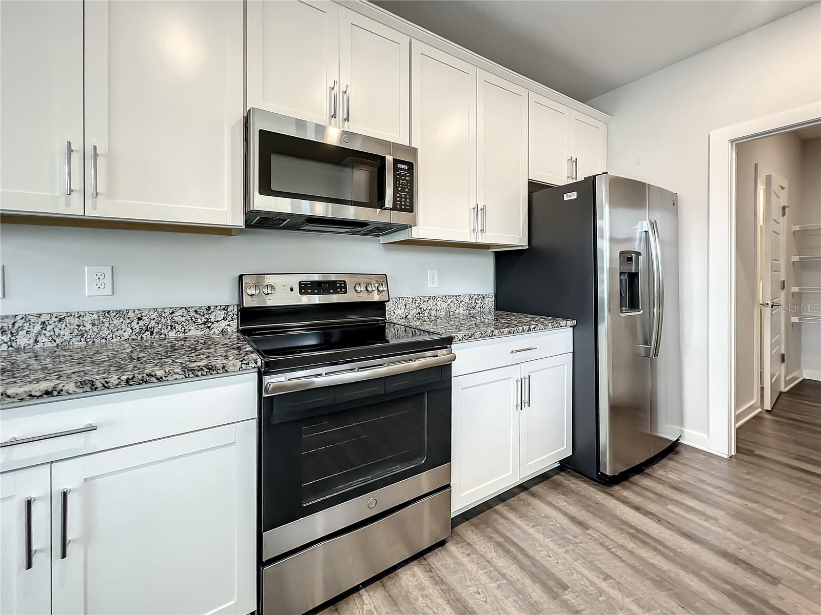 3715 W WISCONSIN AVE #6 — photo 24