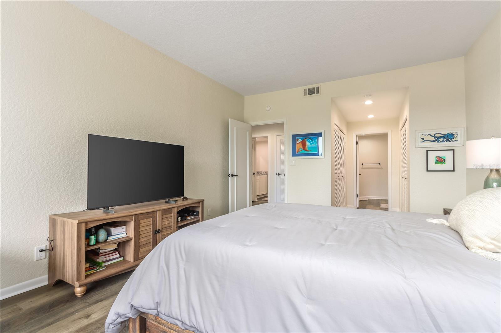 4 BELLEVIEW BLVD #205 — photo 17