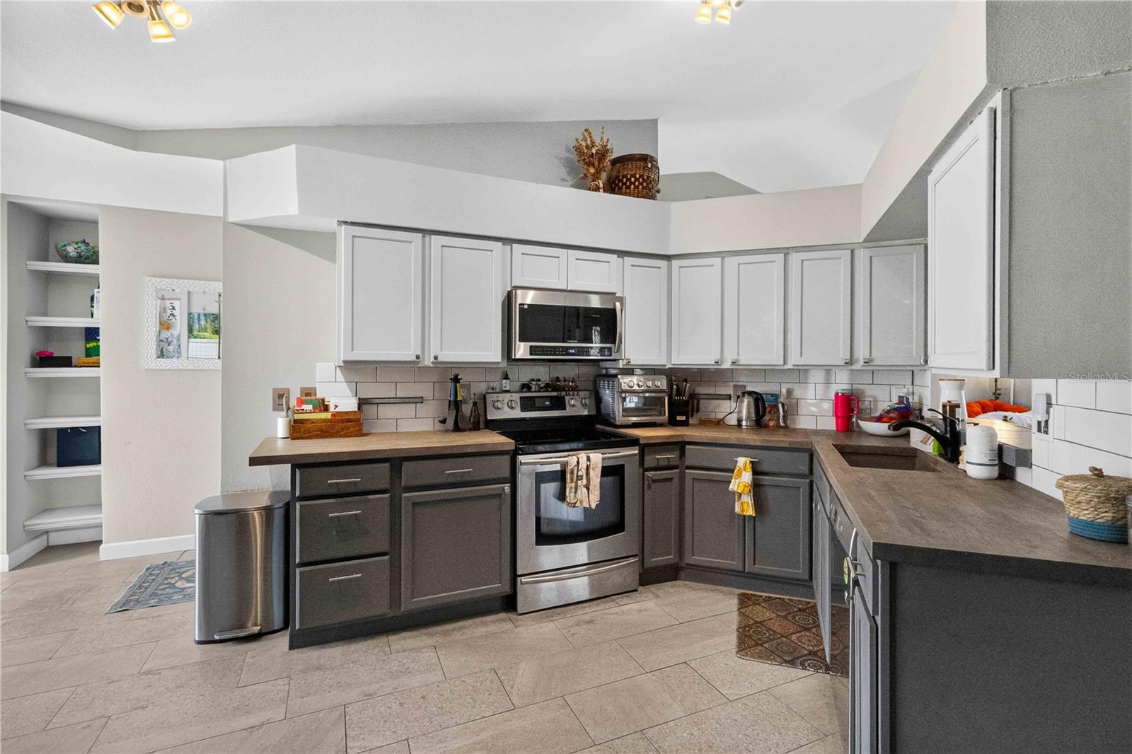 1703 LARABIE CT — photo 4