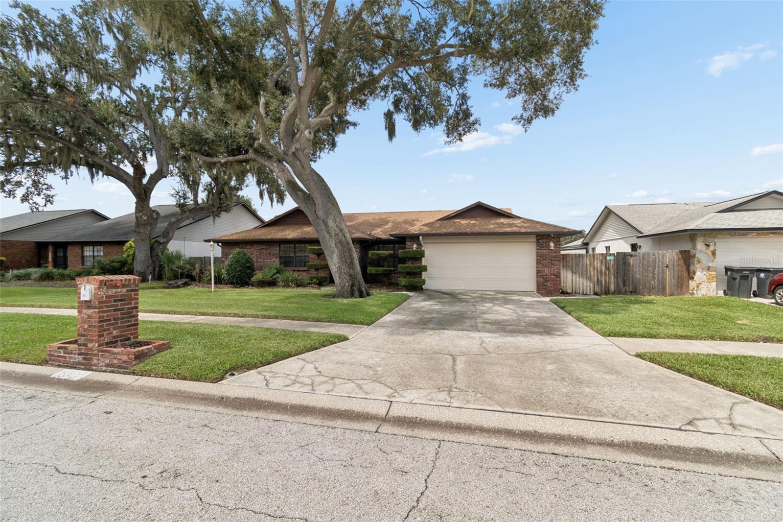 653 TIMBER POND DR — photo 6