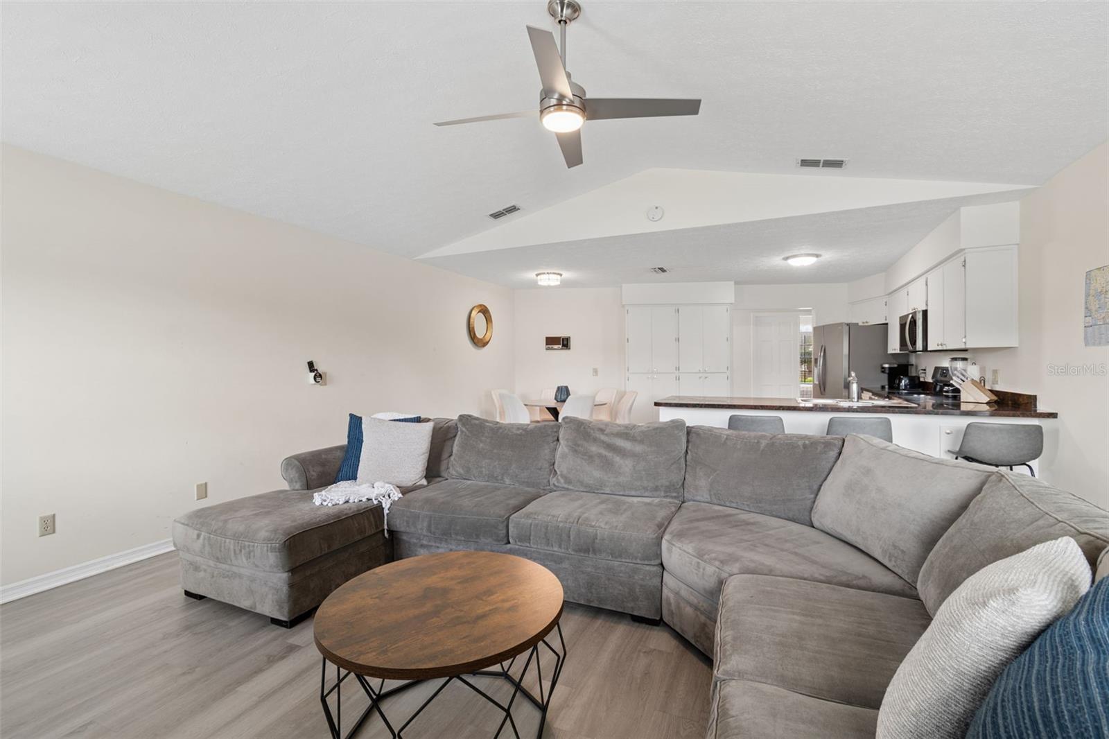 653 TIMBER POND DR — photo 33