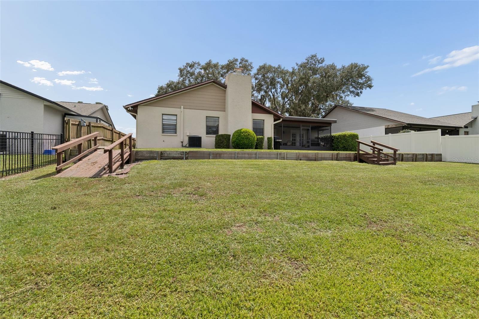 653 TIMBER POND DR — photo 54