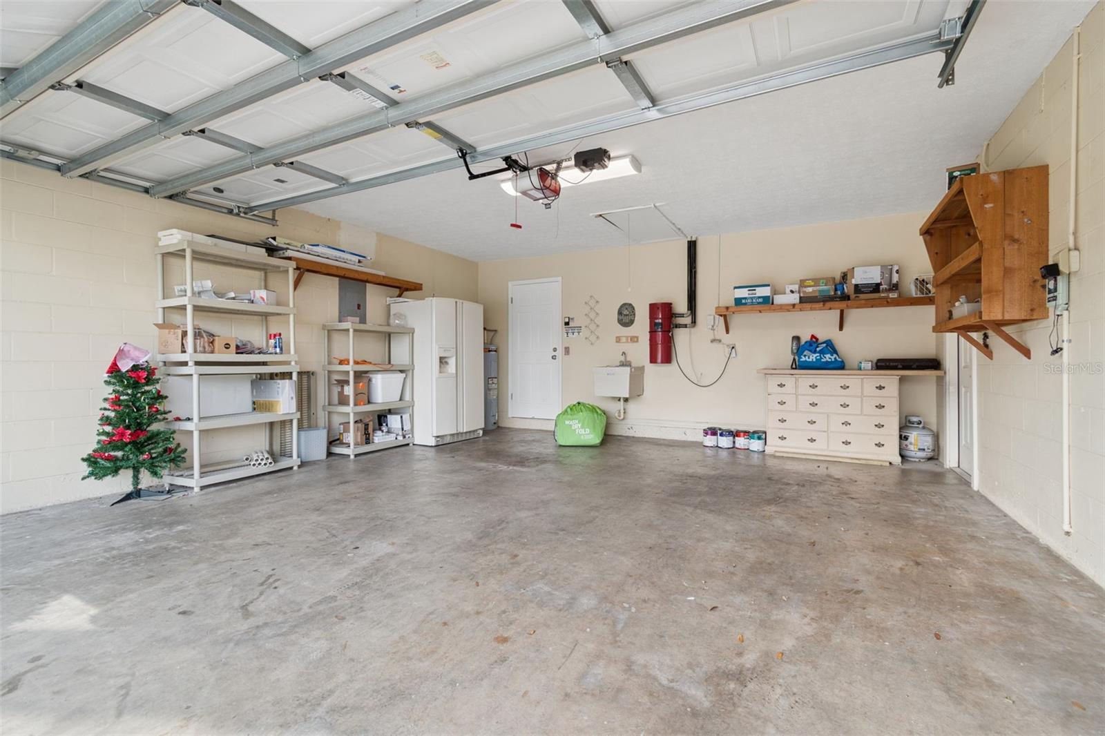 653 TIMBER POND DR — photo 45