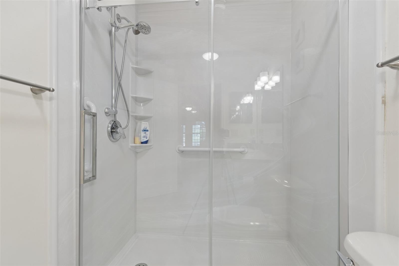 653 TIMBER POND DR — photo 21