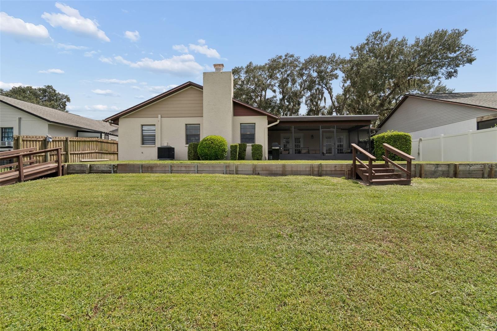 653 TIMBER POND DR — photo 53