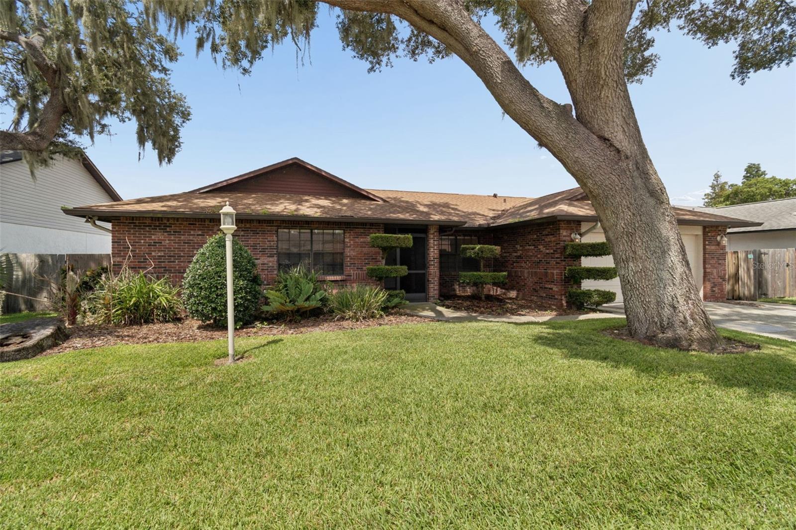 653 TIMBER POND DR — photo 4