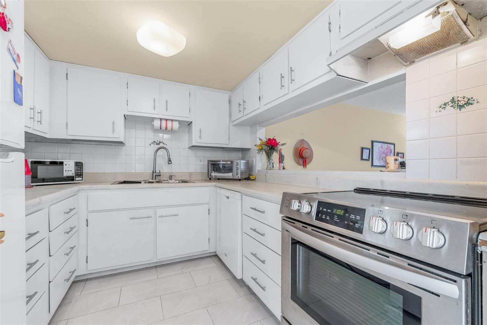 7701 STARKEY RD #528 — photo 8