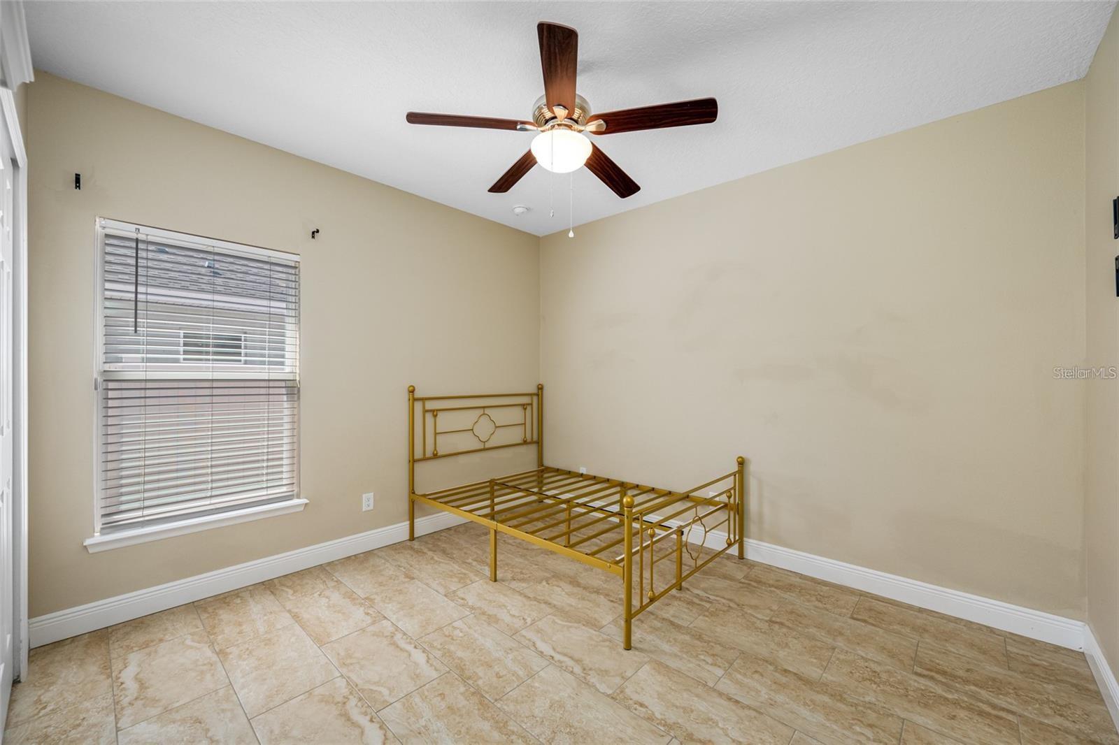 230 CLAYTON ST — photo 10