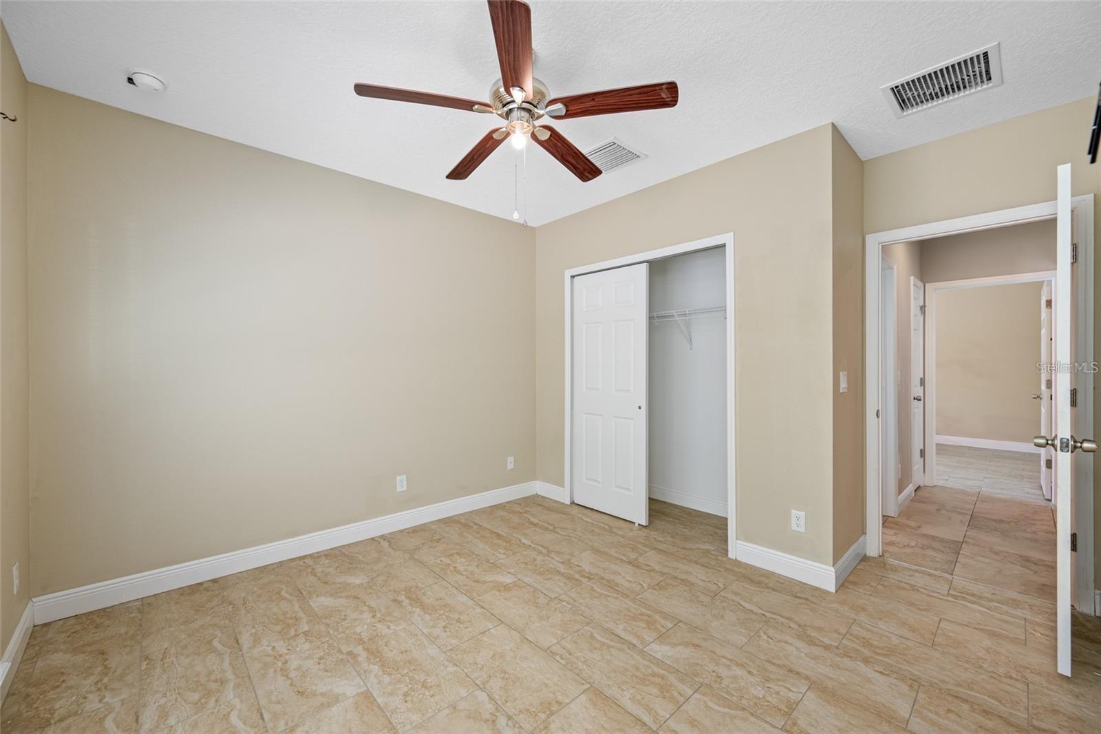 230 CLAYTON ST — photo 6