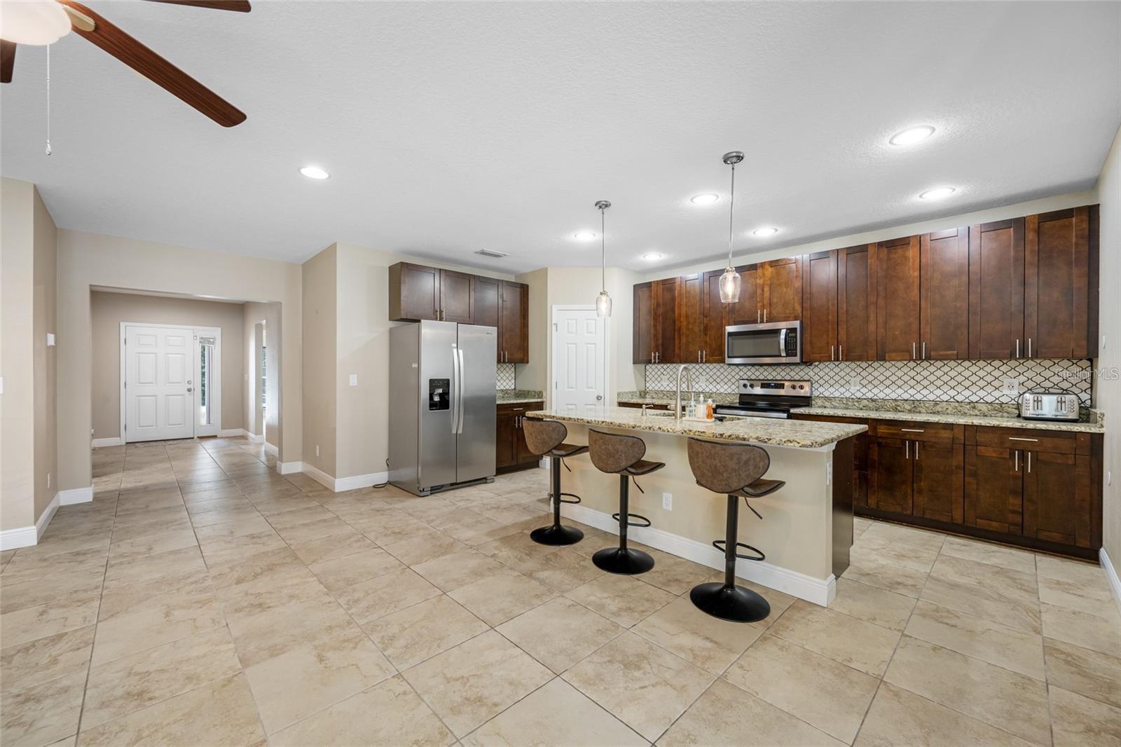 230 CLAYTON ST — photo 15