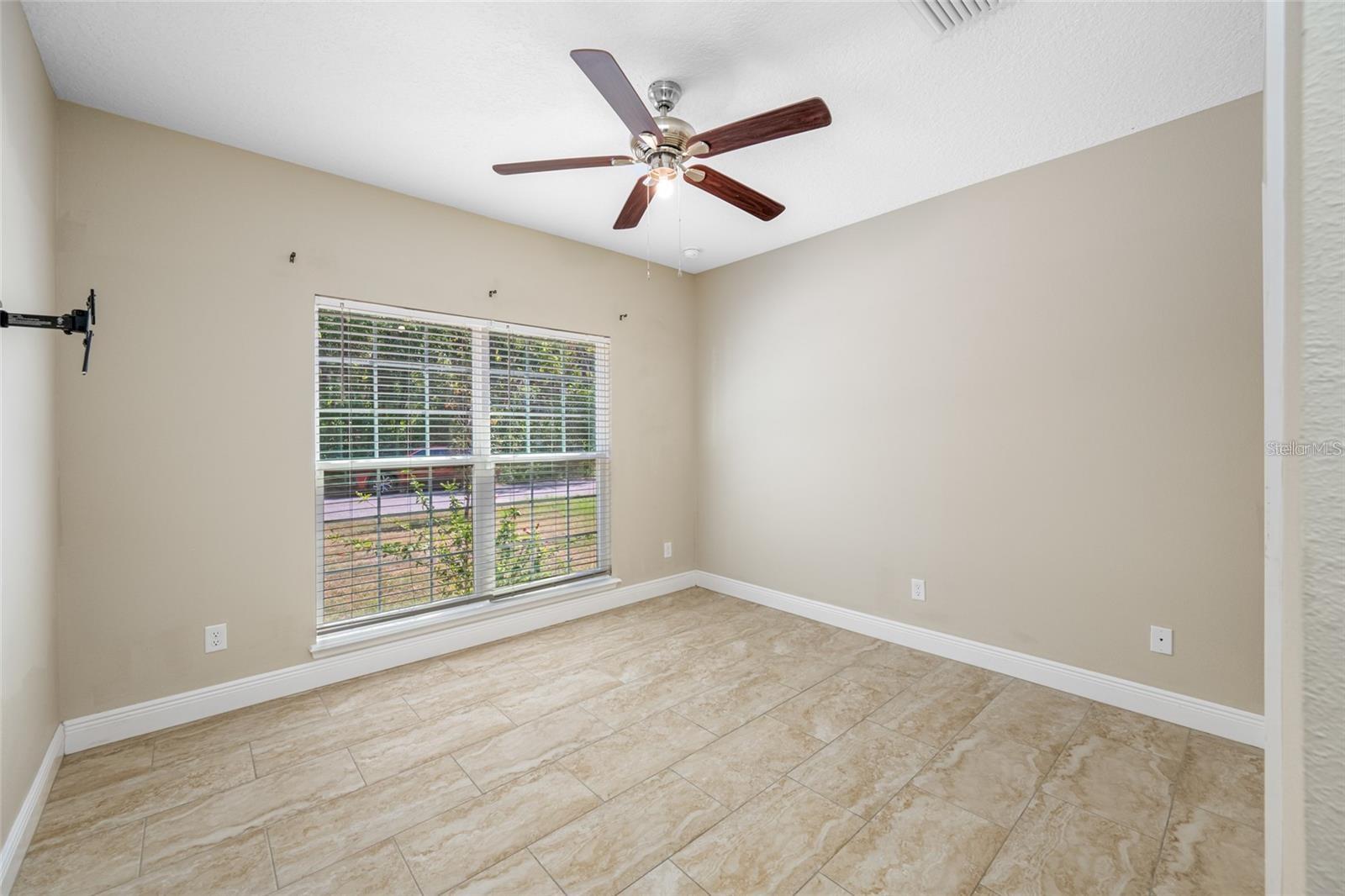 230 CLAYTON ST — photo 5