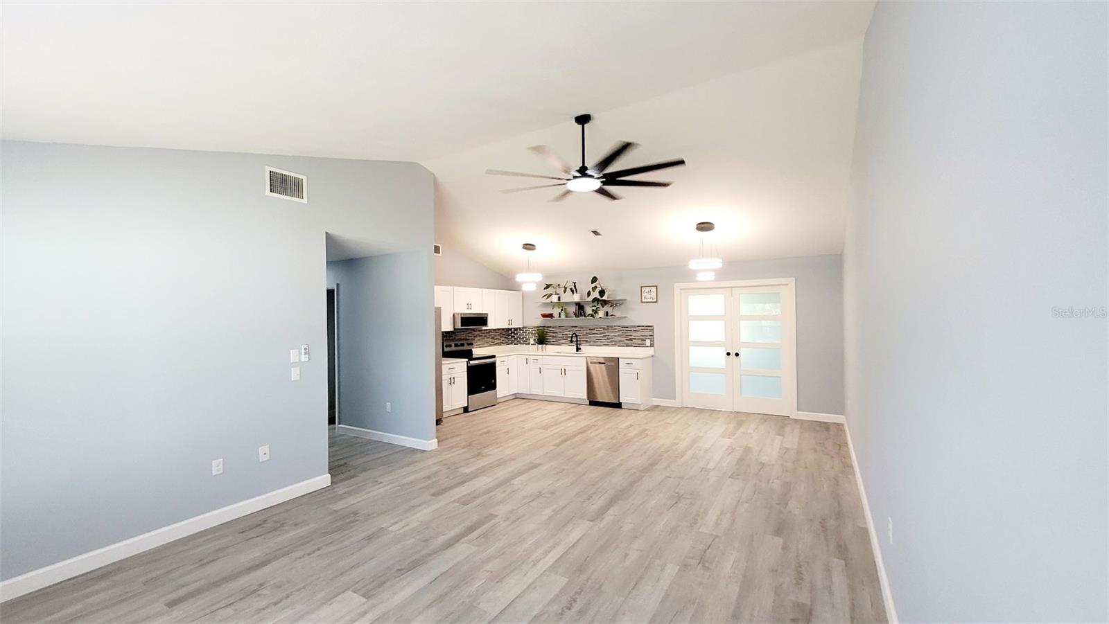 7820 JENNER AVE — photo 4