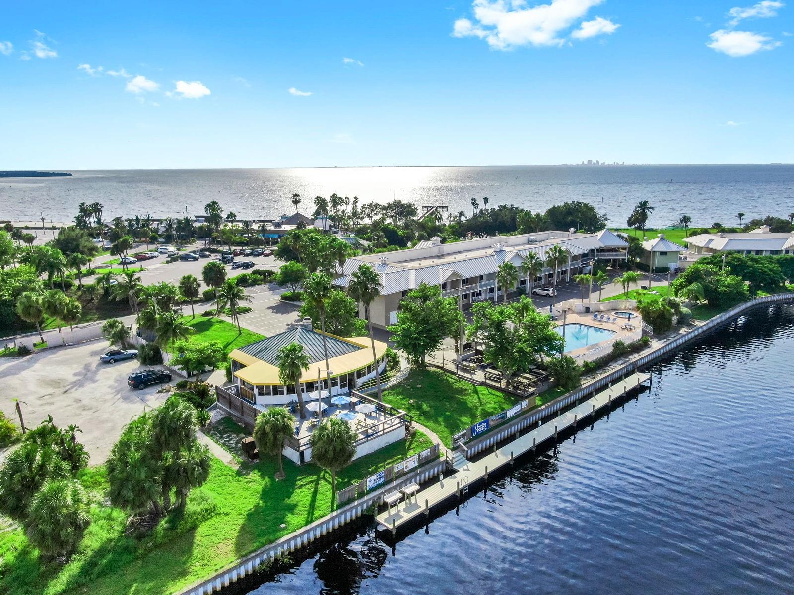 3228 MANGROVE POINT DR — photo 33