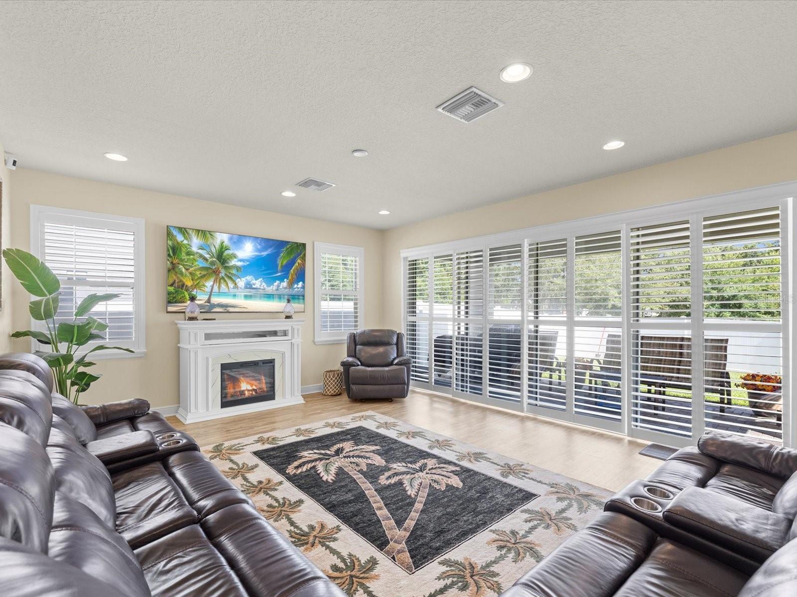 7117 PARK TREE DR — photo 5
