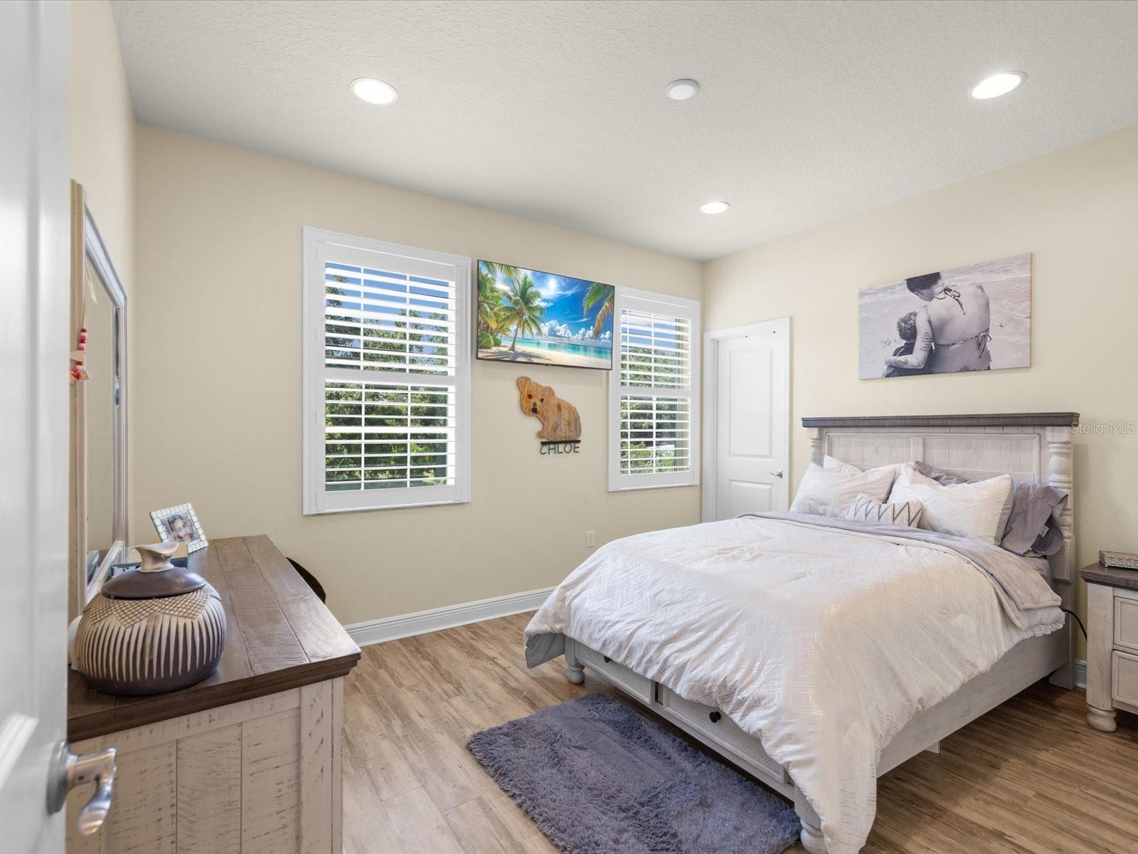 7117 PARK TREE DR — photo 20