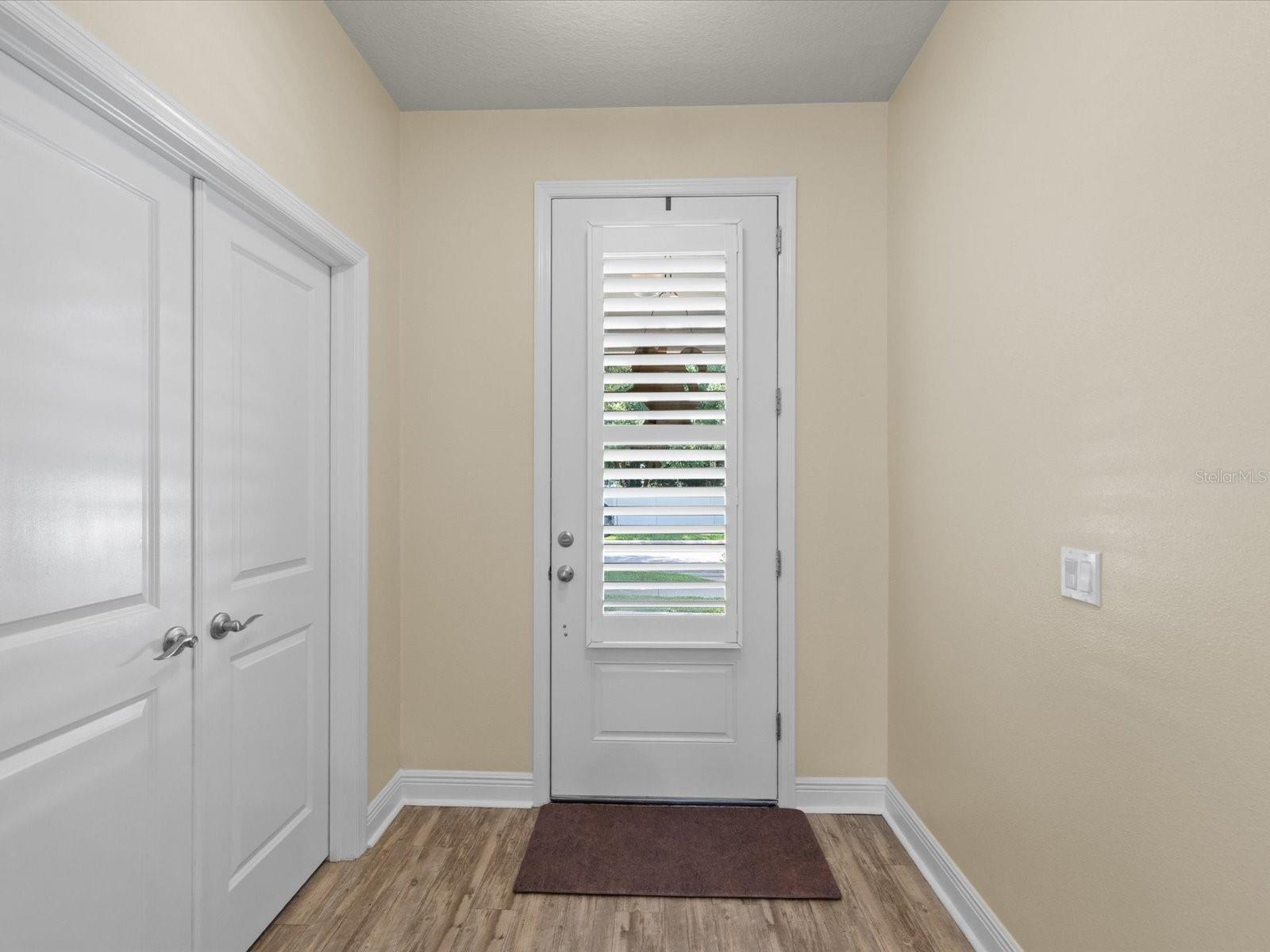 7117 PARK TREE DR — photo 30