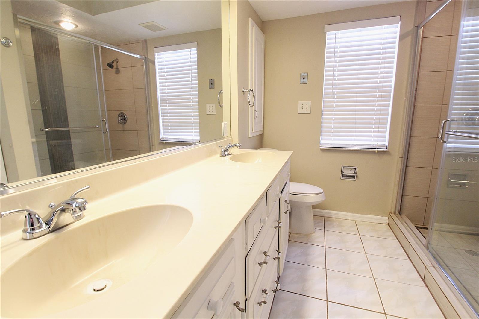 2516 E MILMAR DR — photo 13
