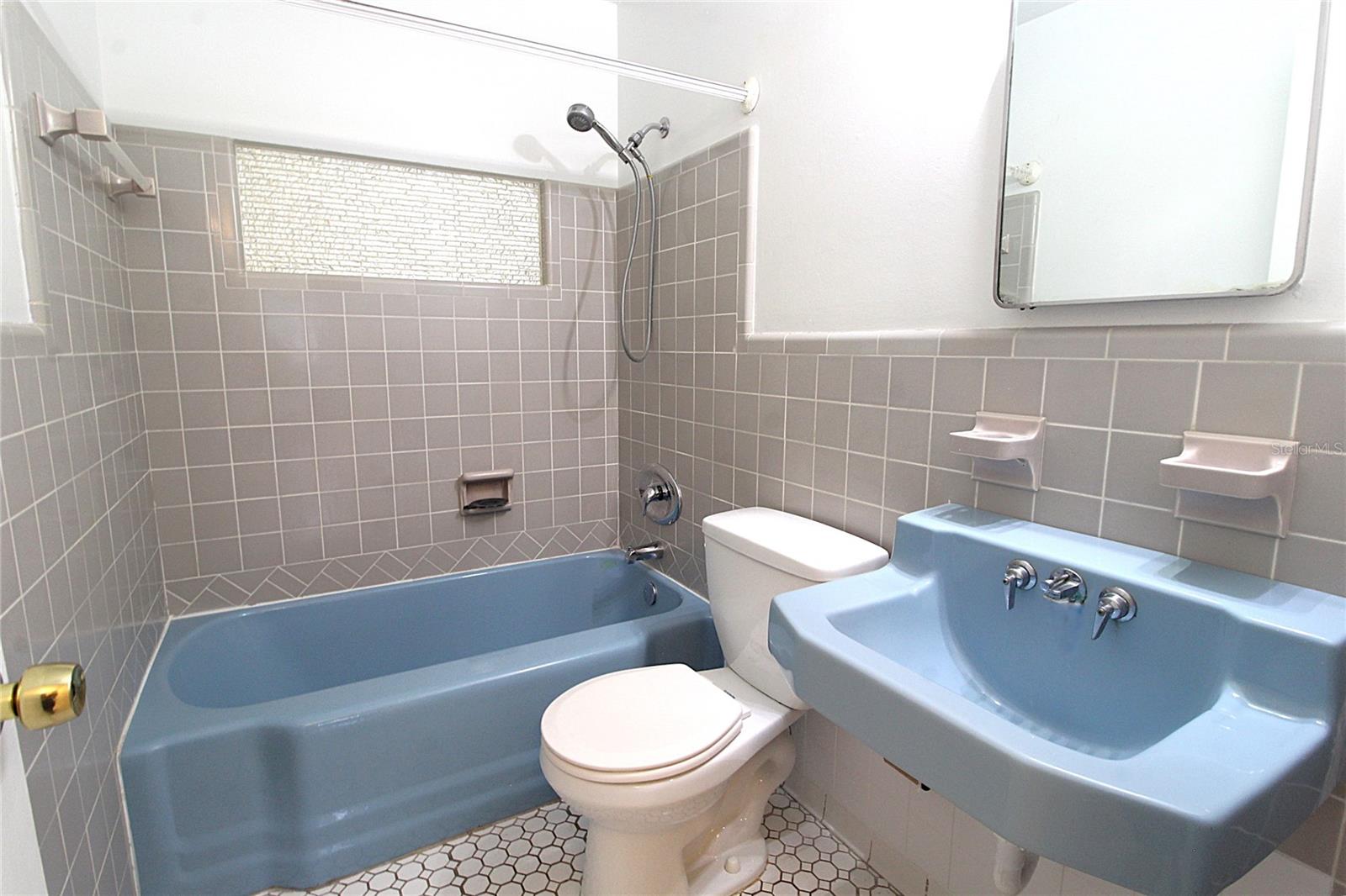 2516 E MILMAR DR — photo 16
