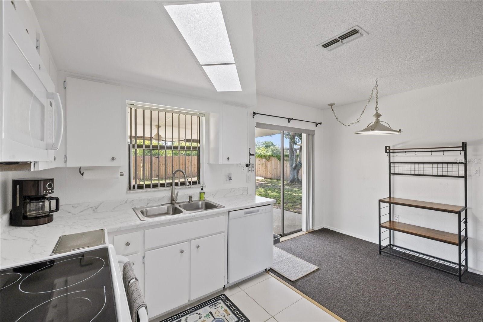 1310 MANDARIN DR — photo 14