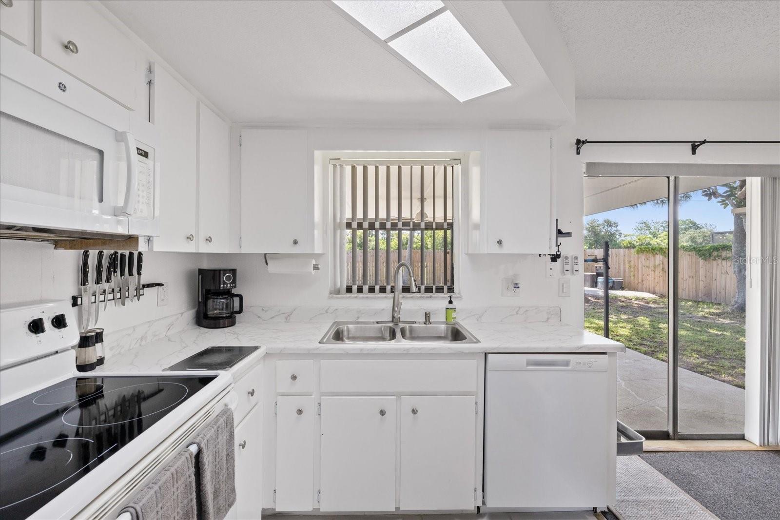 1310 MANDARIN DR — photo 15