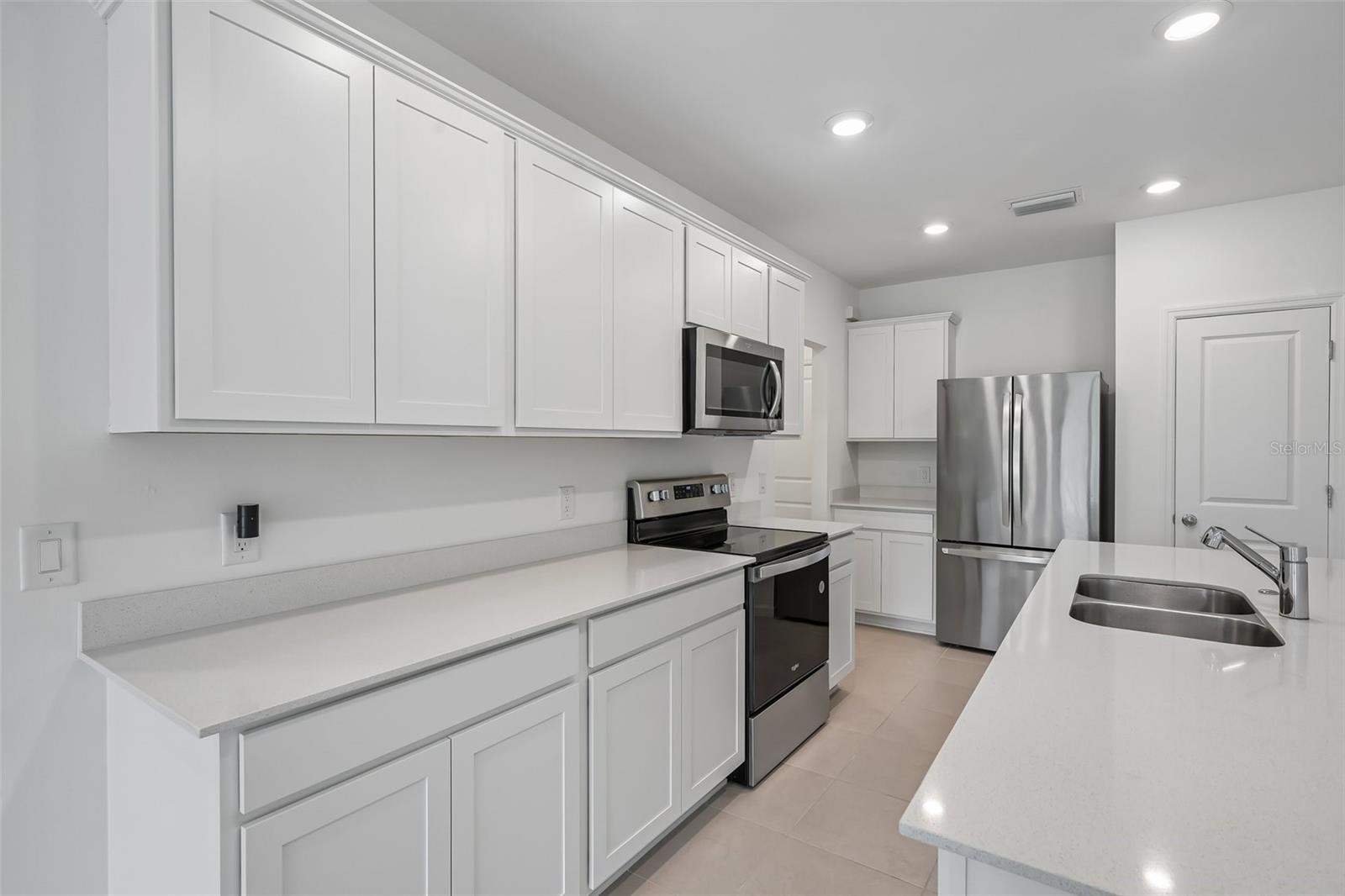 6391 WATERSTONE PL — photo 12