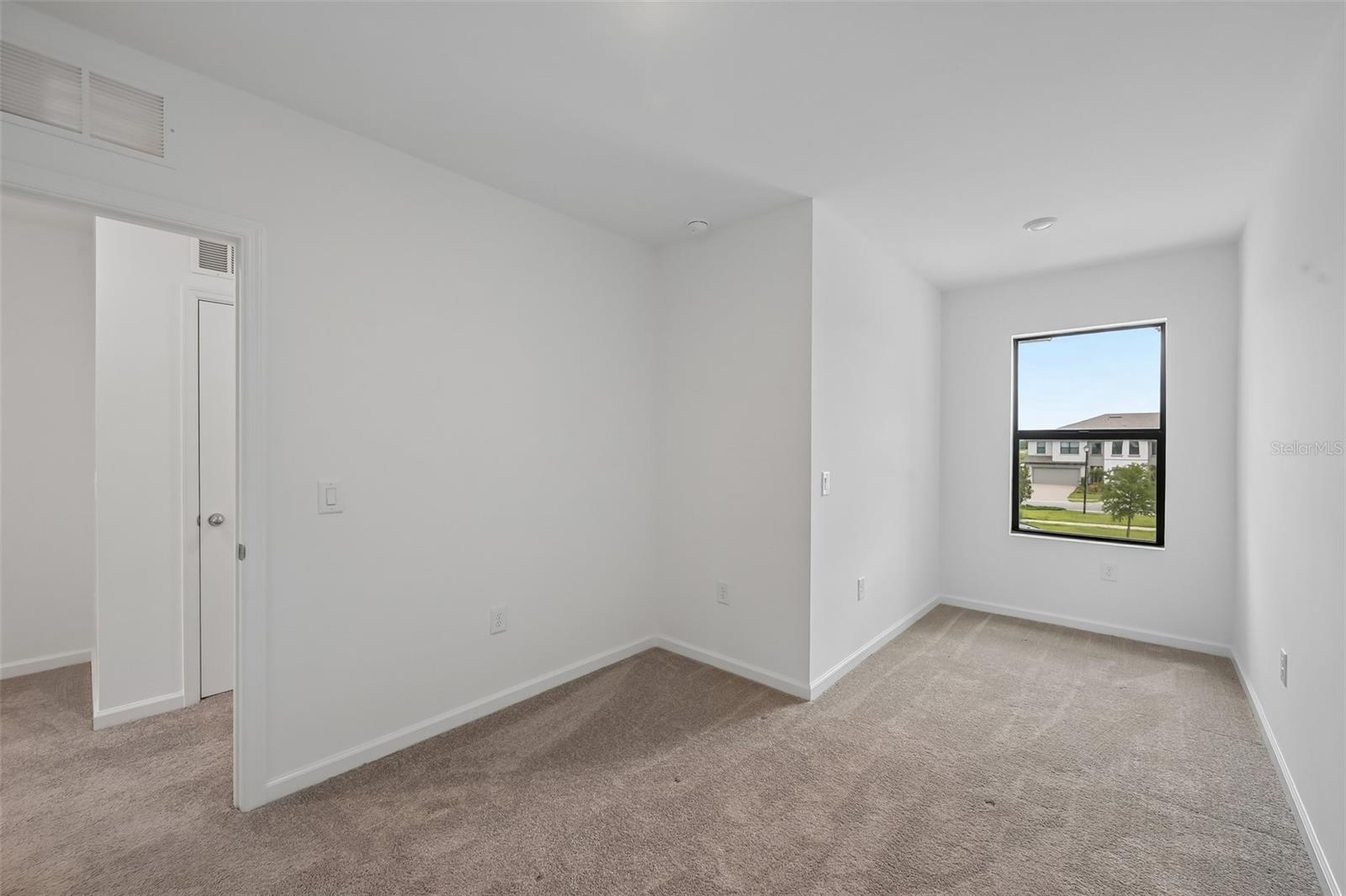 6391 WATERSTONE PL — photo 31