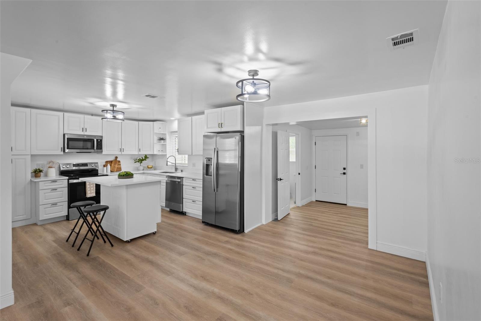 1781 APACHE TRL — photo 19