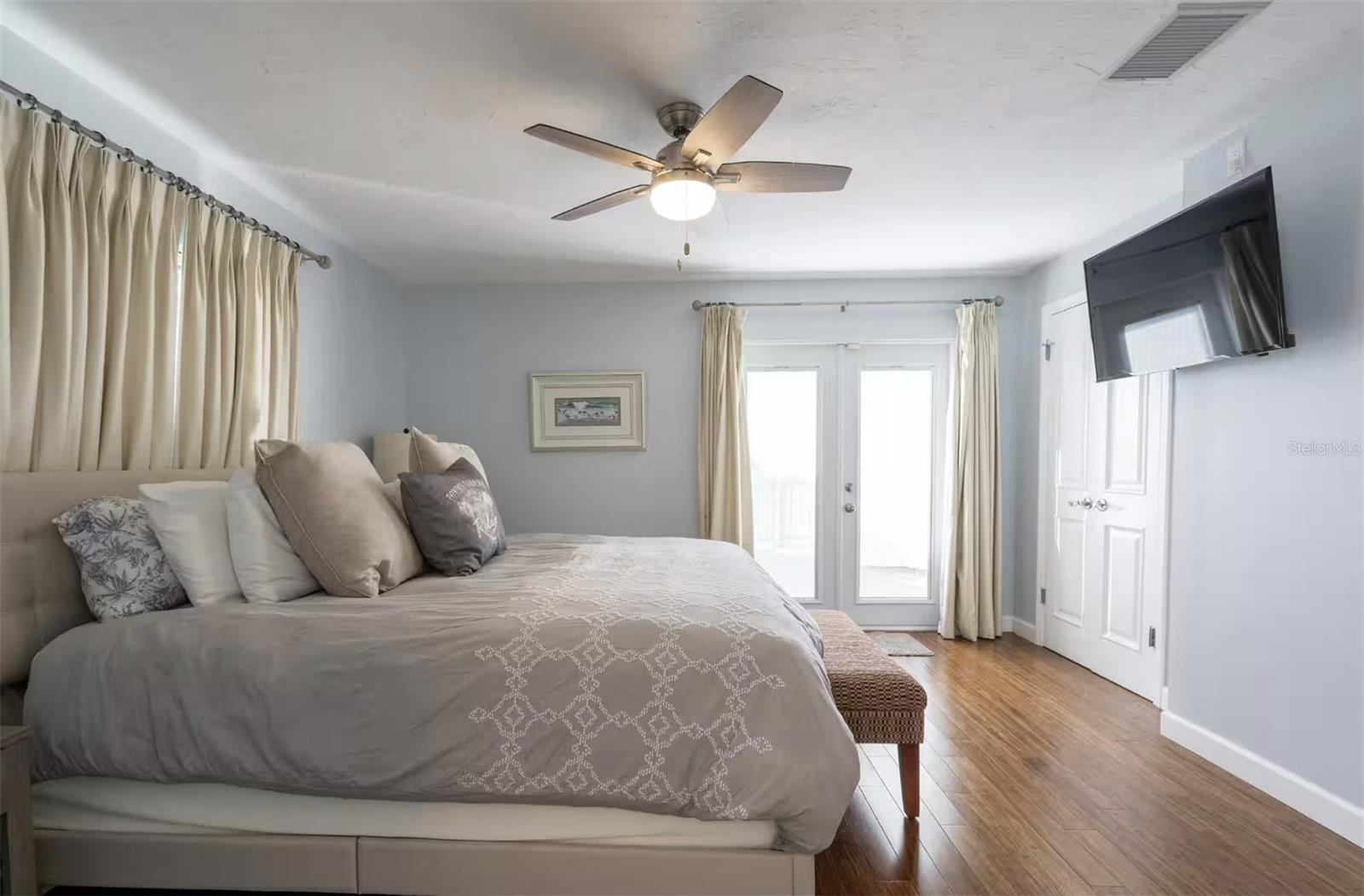 378 WESTWINDS DR — photo 19