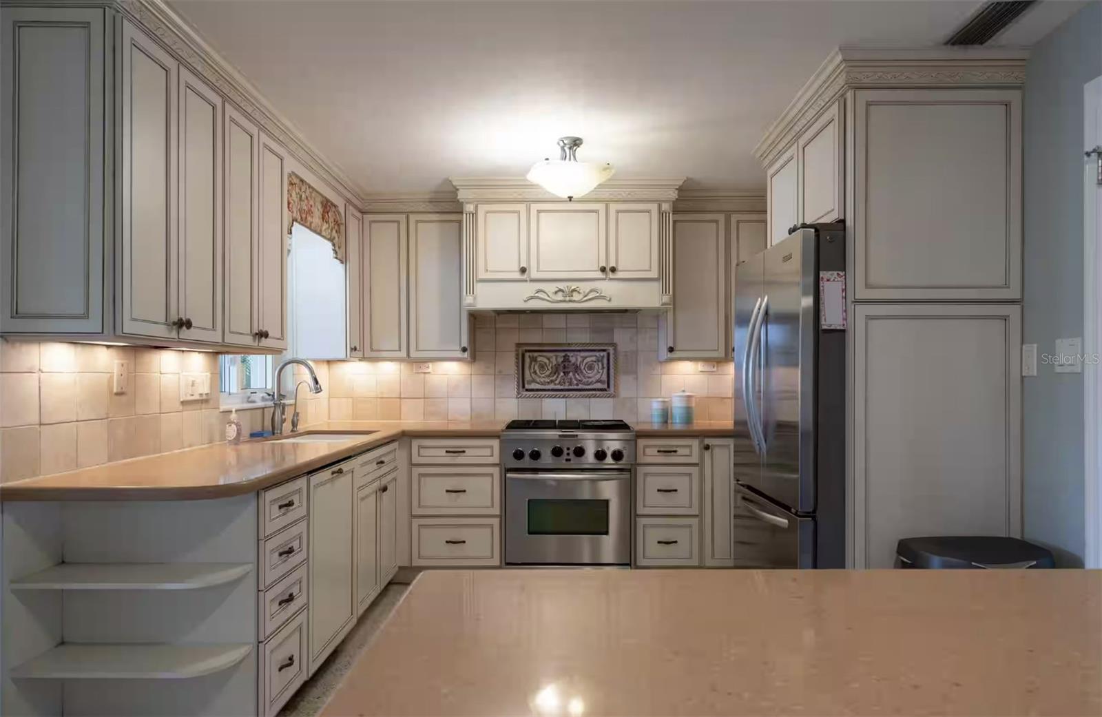 378 WESTWINDS DR — photo 30