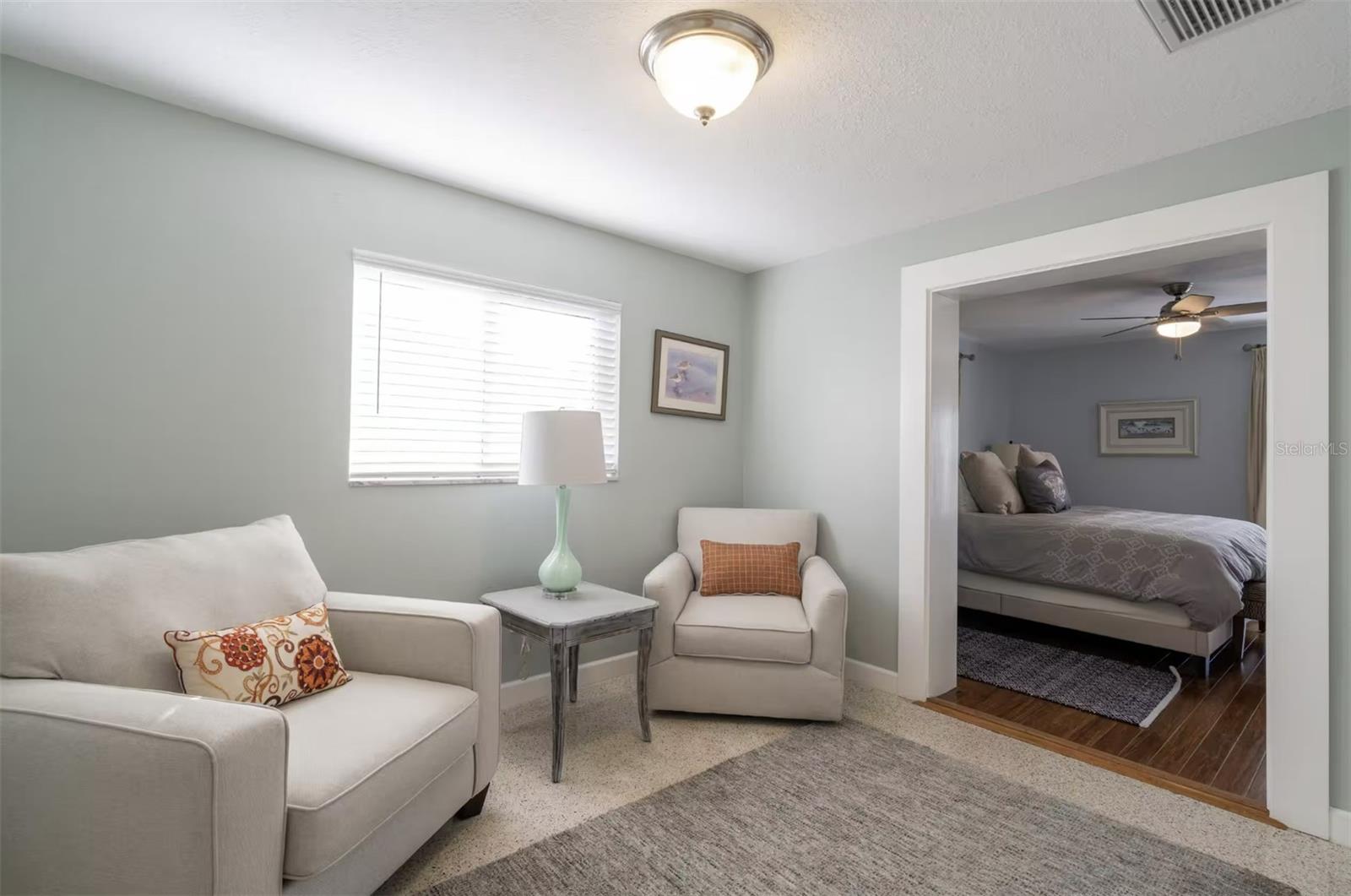 378 WESTWINDS DR — photo 27