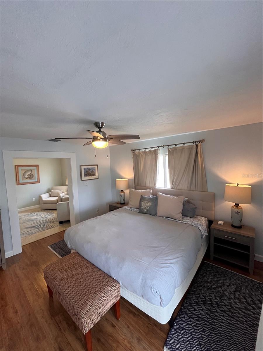 378 WESTWINDS DR — photo 23
