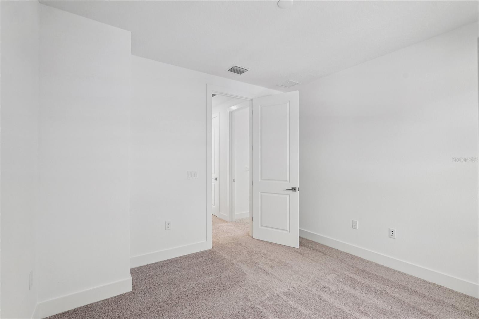 8234 GOLDEN BEACH CT — photo 32