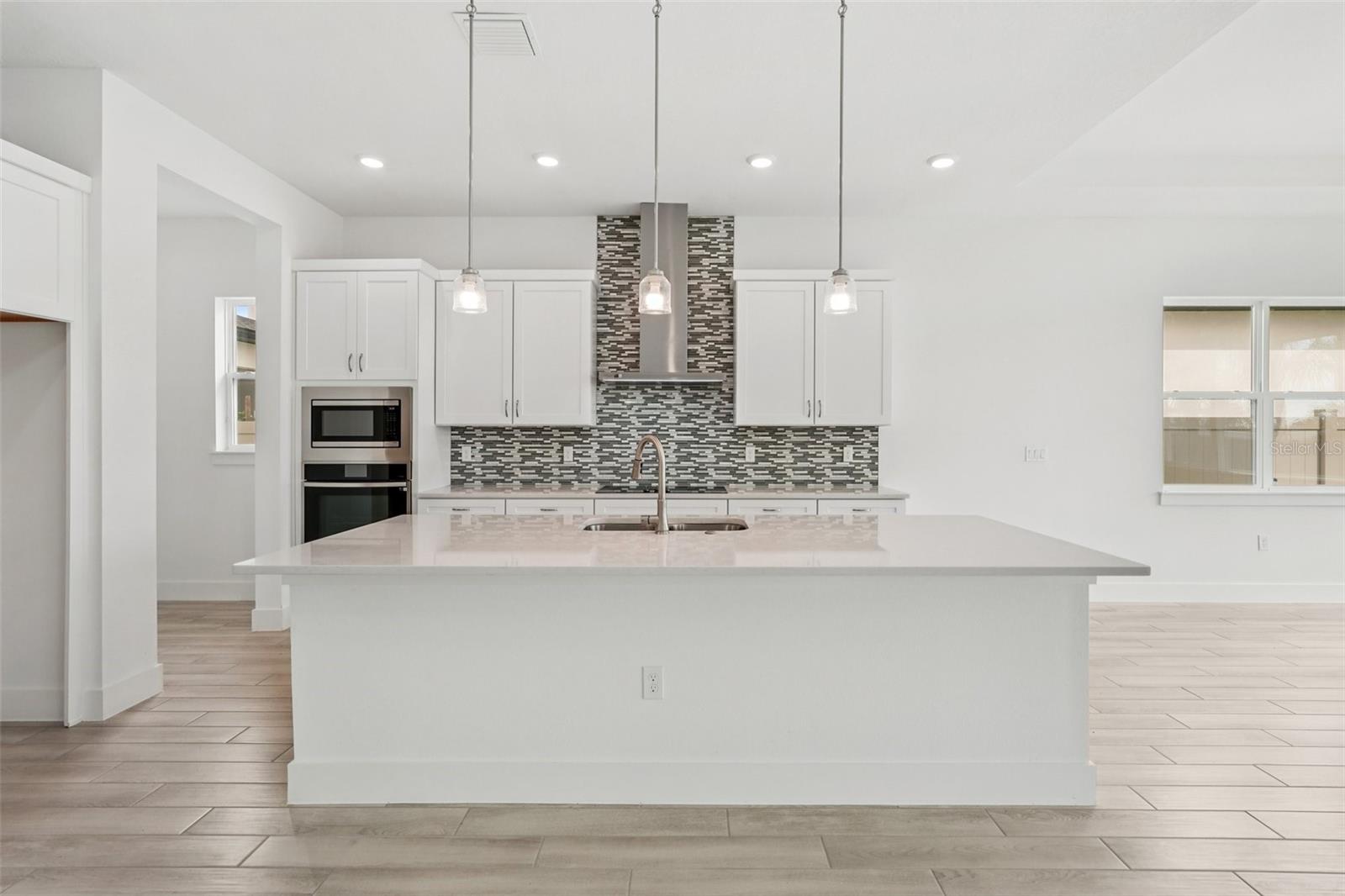 8234 GOLDEN BEACH CT — photo 3