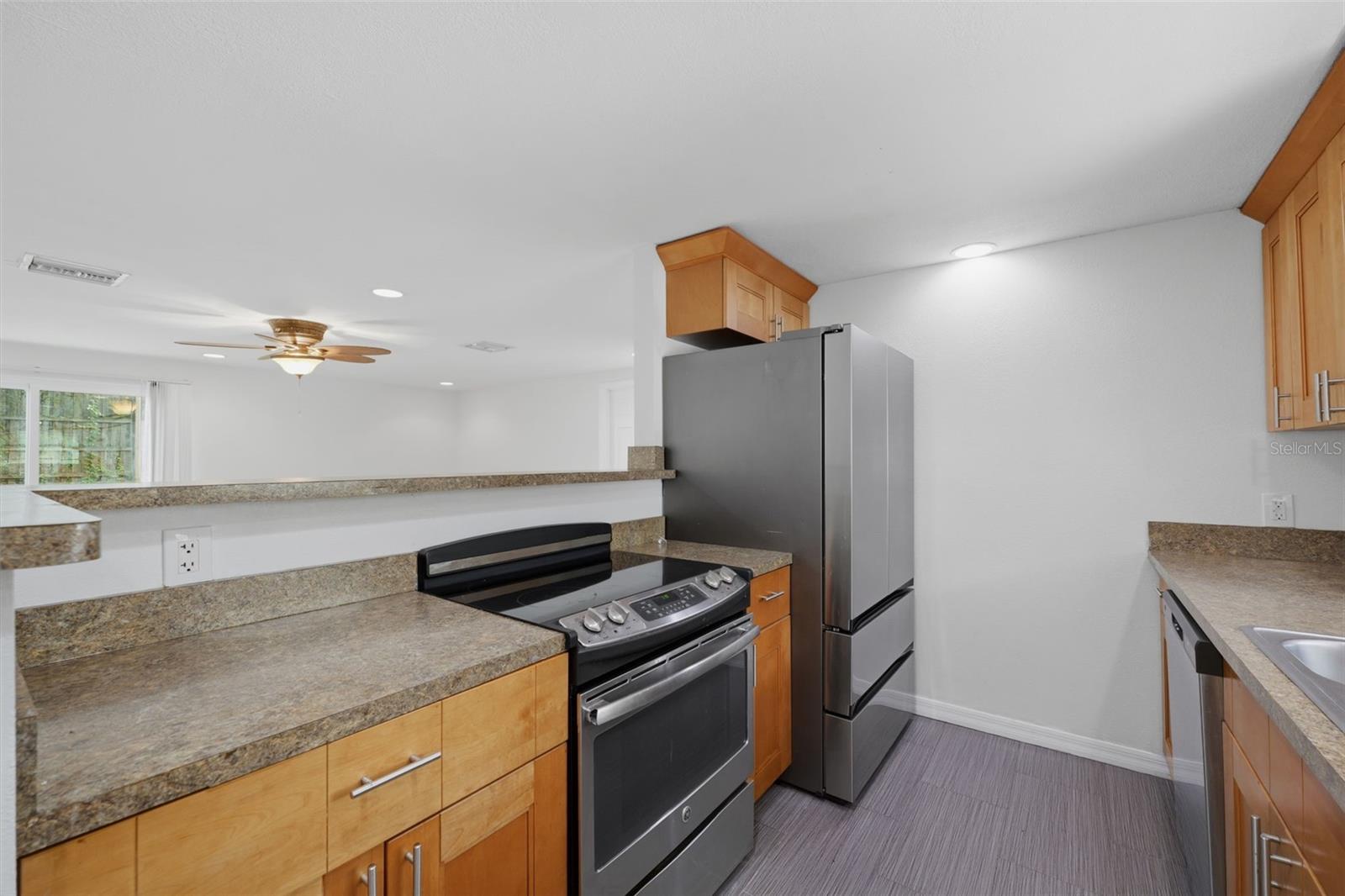 2804 APPLEWOOD DR — photo 6