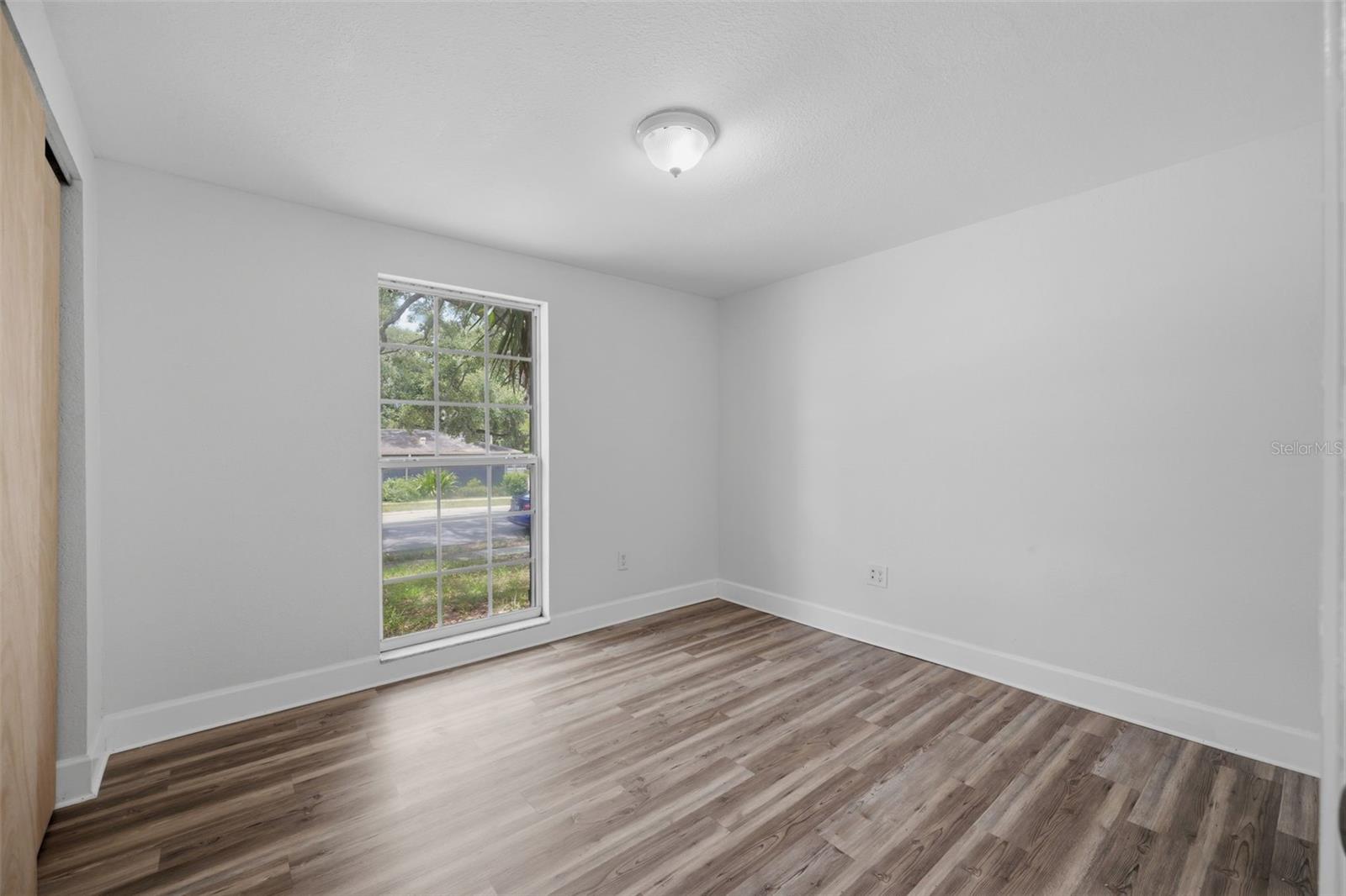 2804 APPLEWOOD DR — photo 12