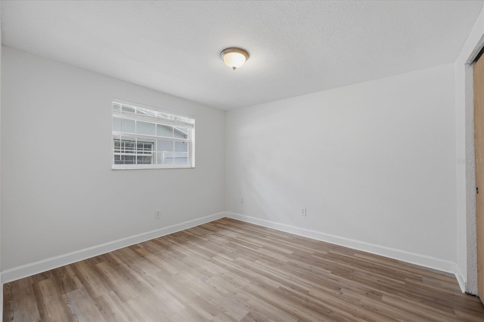 2804 APPLEWOOD DR — photo 18