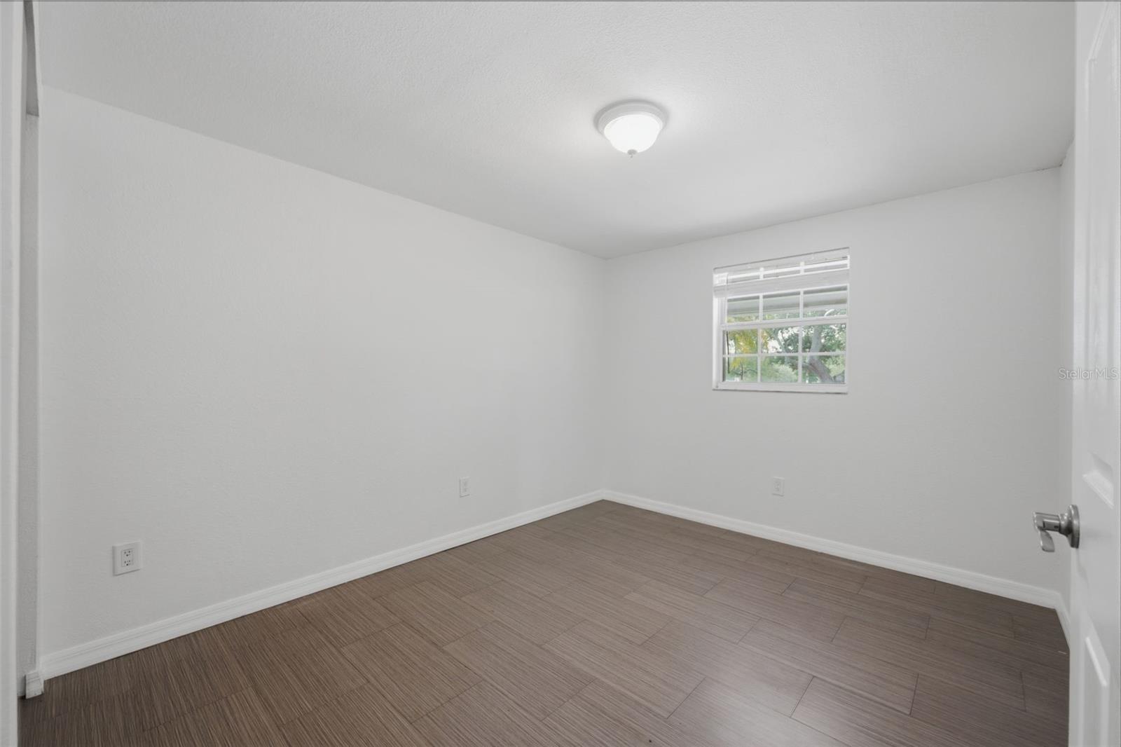 2804 APPLEWOOD DR — photo 15