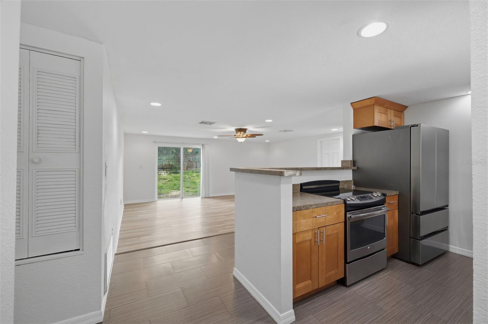 2804 APPLEWOOD DR — photo 5