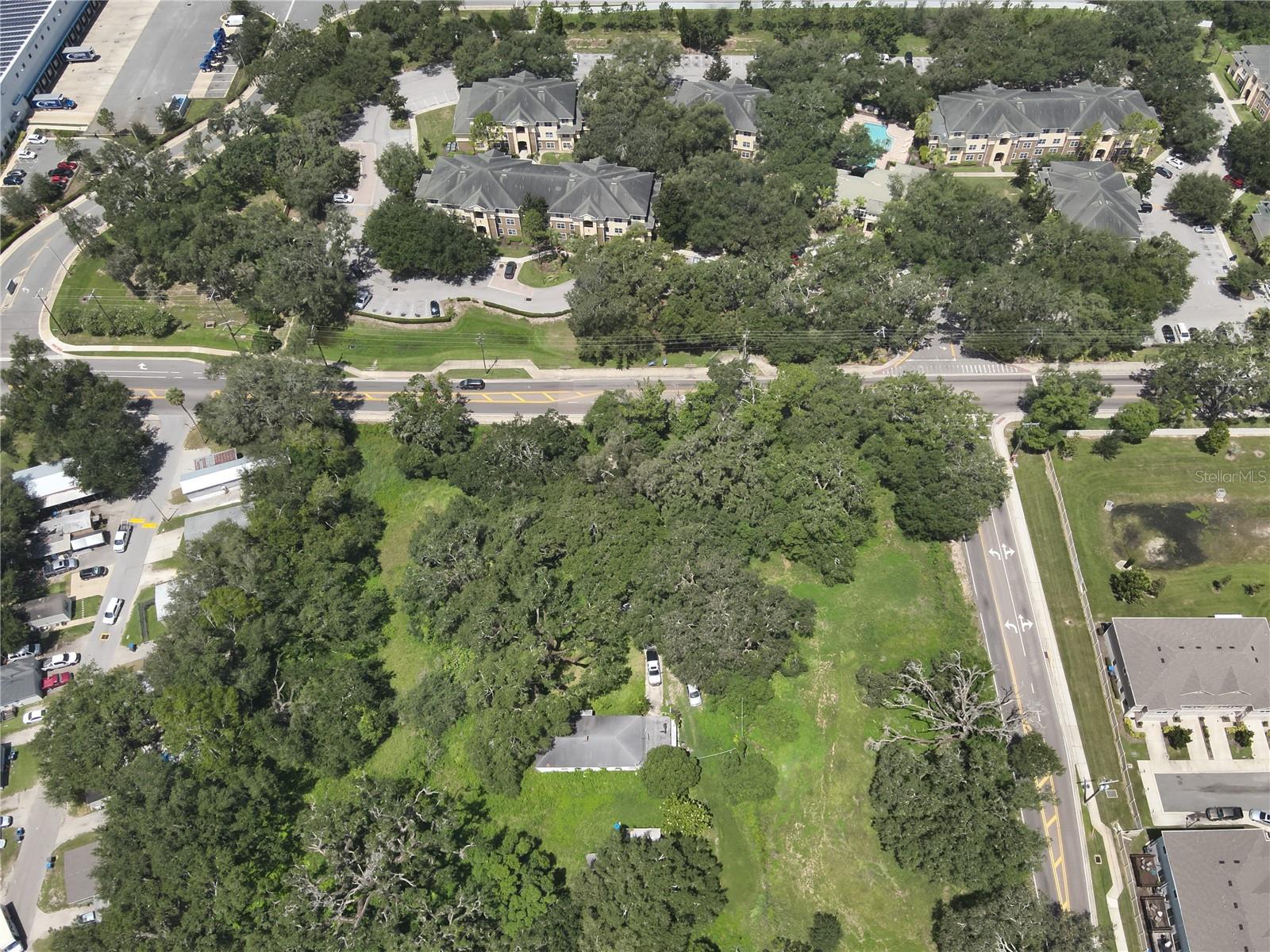 4605 WILLIAMS RD — photo 3