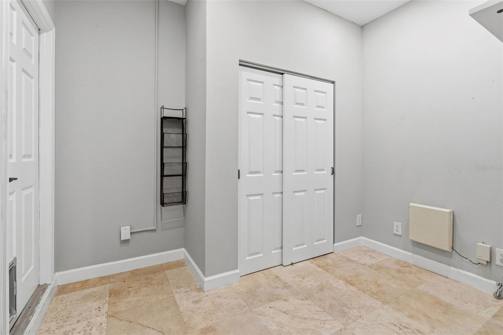 3710 W LEONA ST — photo 25
