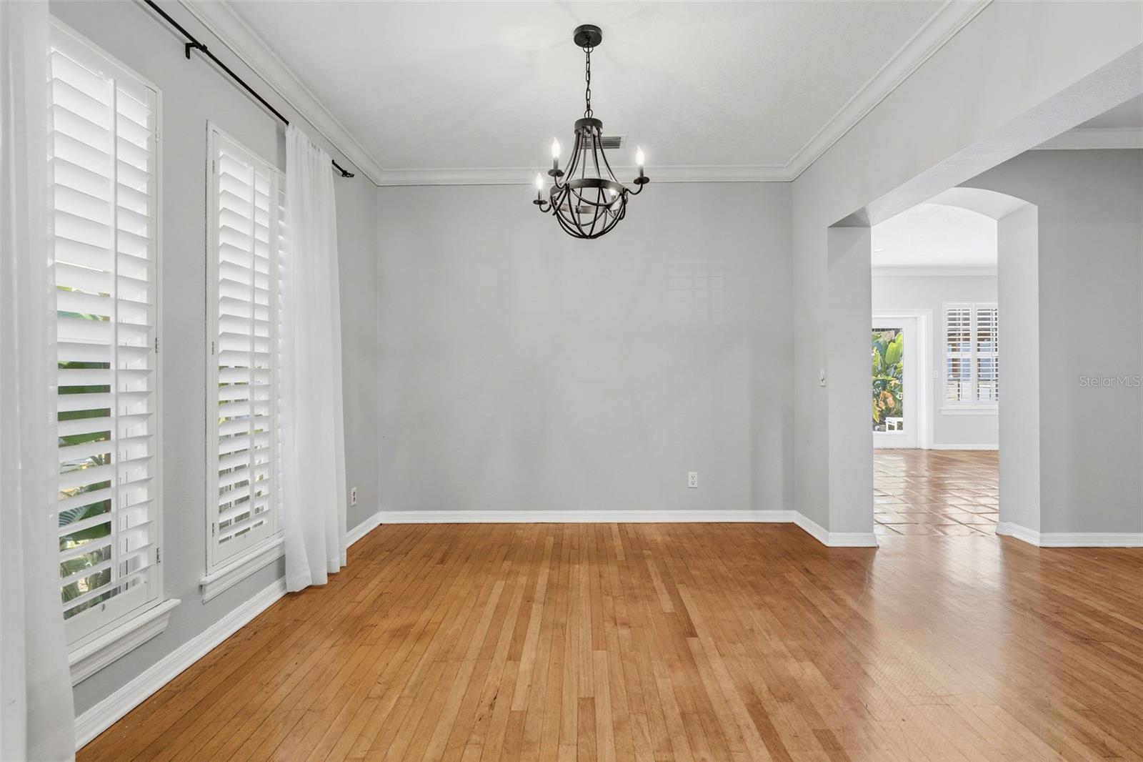 3710 W LEONA ST — photo 7