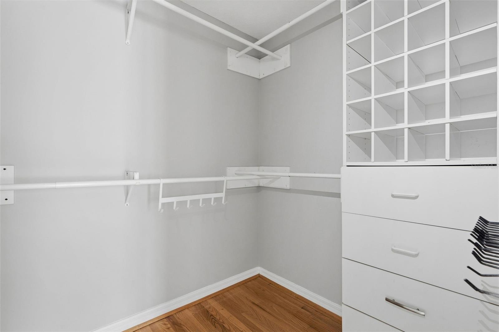 3710 W LEONA ST — photo 20