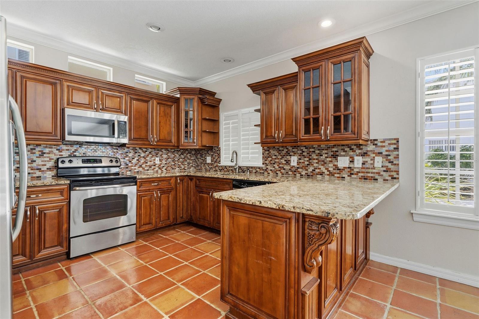 3710 W LEONA ST — photo 13